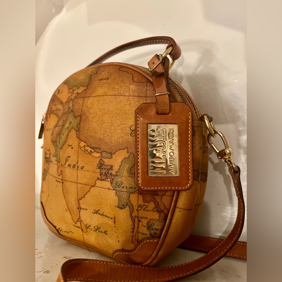 Alviero Martini Handbags - Alviero Martini semi circular made in Italy bag.